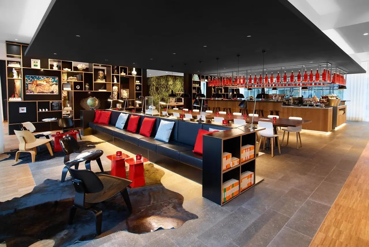****  Citizenm Rotterdam Hotel Netherlands